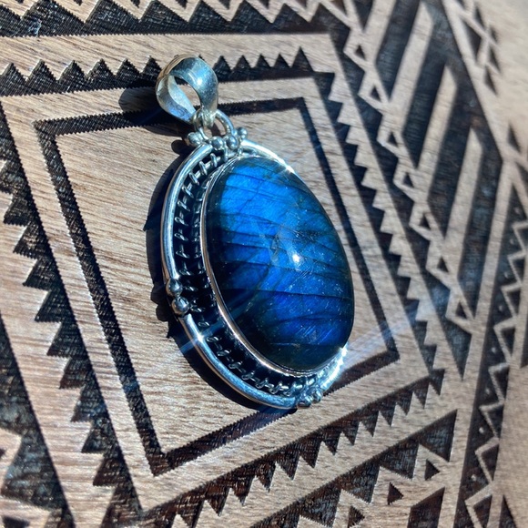 Blue Flash Labradorite 925 sterling silver pendant - Picture 1 of 9